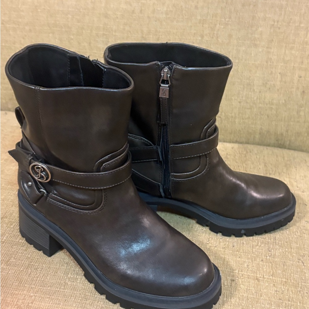 Brown Leather Chunky Heel Ankle Boots